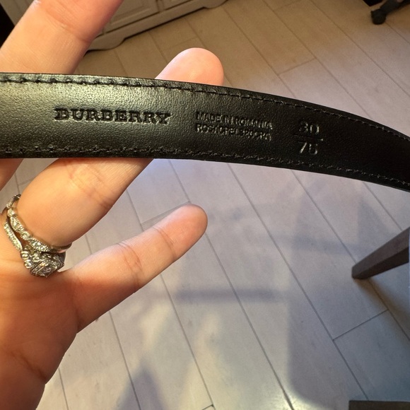 Authentic Burberry belt - Picture 5 of 6